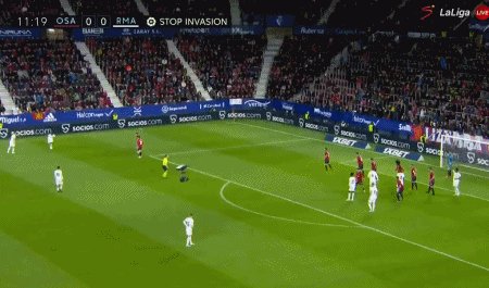 1650493016042099235.gif